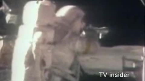 Apollo_Moon_Landing_-_AUTHENTIC_FOOTAGE