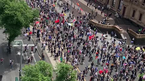 Dozens of Far-Right Nazi extremest's violently riot in Melbourne