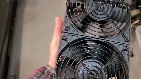 Broken Zotac GTX 1070 mini fans. Replaced with massive ASIC 120mm fans