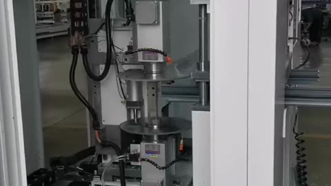 End milling machine for aluminum profile #aluminum #aluminumprofile #mill