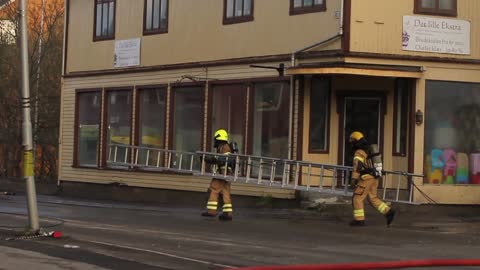 Norwegian Firefighters' Gripping Attempt to Save a Historical Building