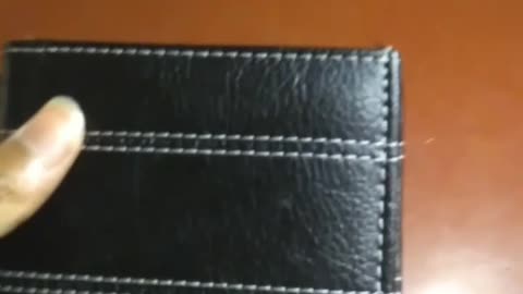 I'm selling this wallet