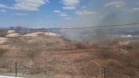 MORADOR DO ITATIUNGA, EM PATOS DAS ESPINHARAS, NA PARAÍBA RECLAMA DAS QUIMADAS DA VEGETAÇÃO