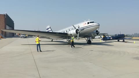 DC3 Engine Start