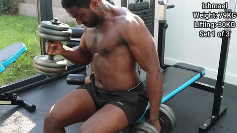 Hammer Curls w/ Kamal