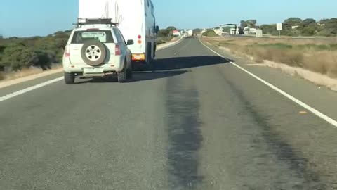 CROSSING WESTERN AUSTRALIA BORDER TO CANBERRA CONVOY