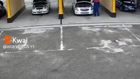 BRUTAL ACCIDENT AT A EV CHARGING STATION WHEN AN ELECTRIC VEHICLE EXPLODES!