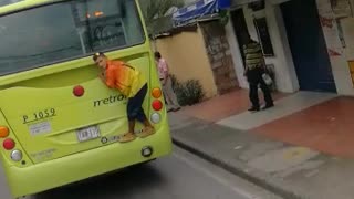 Imprudencias en Metrolínea