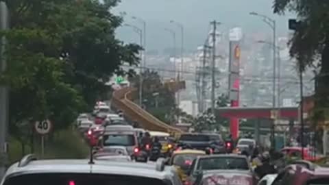 Grandes trancones en vías de Floridablanca