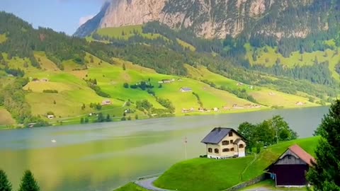 House at the Lake in Switzerland 🏡