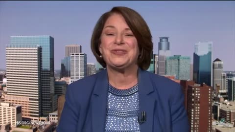 Klobuchar says Walz is a 'unifying, optimistic force' that has been missing in politics