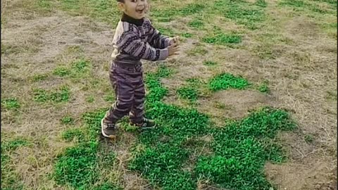 Cute Baby Running | Smiling Baby | Bilal |छोटी बच्ची