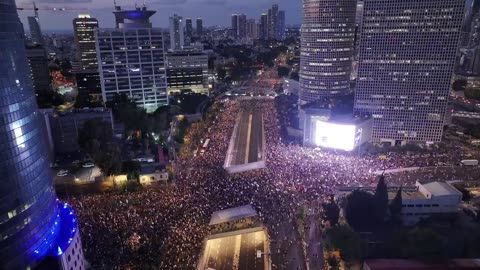 🇮🇱 Protests break out in Tel Aviv, Israel, calling for Prime Minister Benjamin Netanyahu to resign.