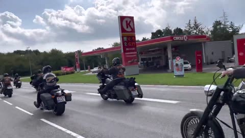 Hell's Angels and Bandidos Biker Clubs Ride to Colorado