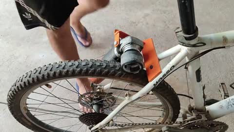 HOMEMADE ELECTRIC BIKE