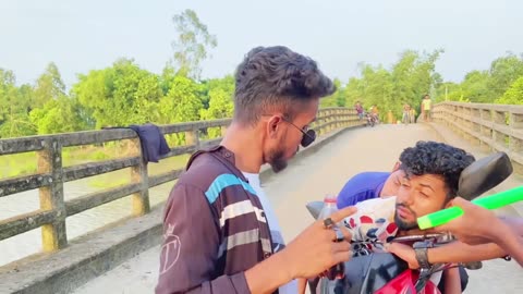 তরে আগেই কইছিলাম গাড়ি খাইয়া মদ চালাইস না। Funny video