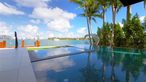 One of The Best Mansions in Miami Beach hits The Market | LUXURY LISTING