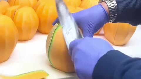 SATISFYING cutting