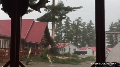 5 Extreme Lightning Strikes Caught On Camera