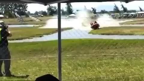 High Speed Race Boat Flies Out of Water Plunging into Crowd Albany, Oregon