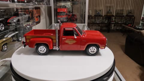 1978 Dodge Lil' Red Express Truck by Auto World (Ertl)