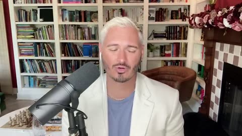 MAGA Cult POUNCES On Kyle Rittenhouse For Abandoning Trump, He Caves Instantly _ Kyle Kulinski Show