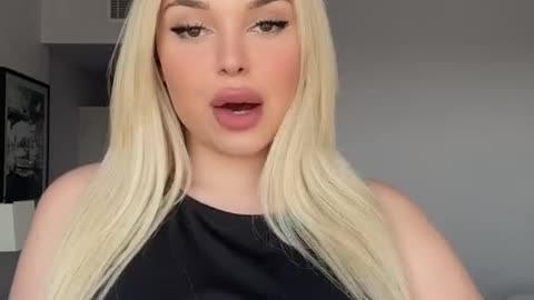 Hot TikTok Girl - Short 28