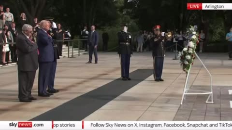 Donald Trump lays wreath at Arlington National Cemetery