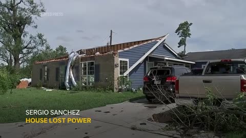 Hurricane Beryl leaves millions without power in Houston area.mp4