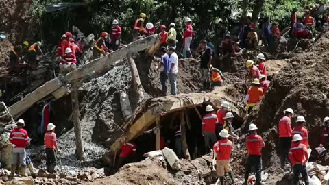 81 muertos y 70 desaparecidos dejó paso de tifón en Filipinas