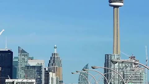 Discover Toronto Iconic Landmarks, Culture, and Skyline Views #Toront #toronto travel #CNTower