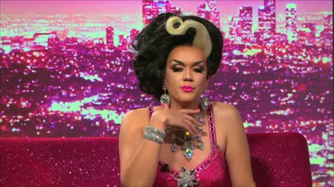 Hey Qween! BONUS: Manilla Luzon Talks About The Heathers