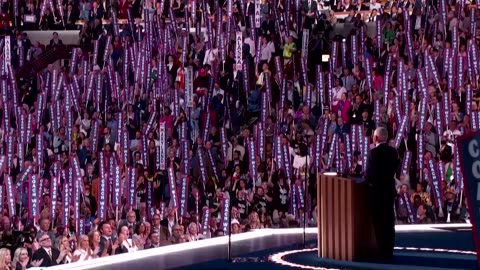 Walz accepts VP nomination, fires up crowd at DNC