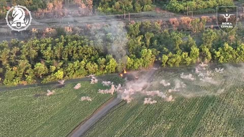 Dramatic Video of a Ukrainian Bradley Lighting Up Russian Lines While Evacuating the Wounded