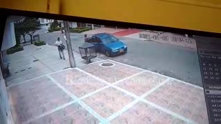 En video quedaron registrados dos hurtos ocurridos este Sábado Santo en Bucaramanga