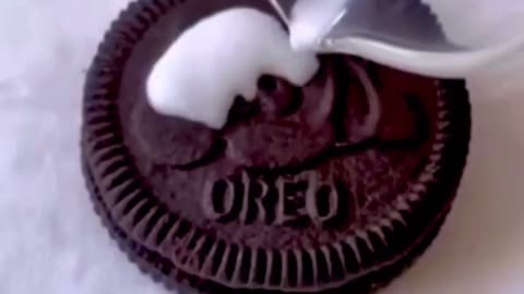 Comment if you knew this. #oreo #share #viralshort