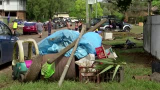 Australia floods: 20,000 remain in rescue centers