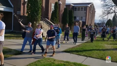 Hundreds march in support of barred Montana representative