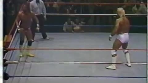 (1986.05.24) Hulk Hogan vs Randy Savage - WWF