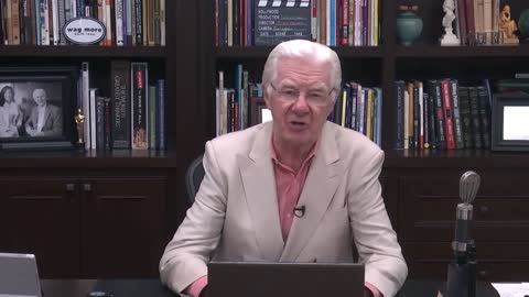 How To Turn Your Yearly Income Into Your Monthly Income - Bob Proctor [ The Law of Compensation ]