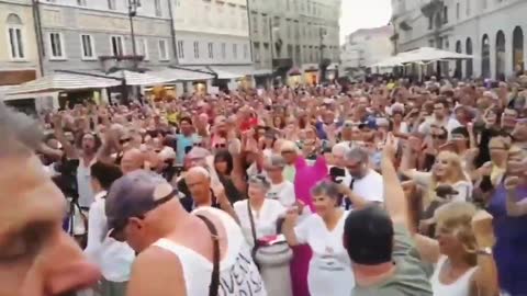 Italy protests against vaccine passports 24/07/21