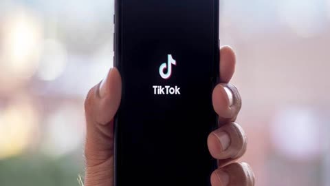 Despite Voting to Ban on Government Devices, Some U.S. Lawmakers Still Using TikTok