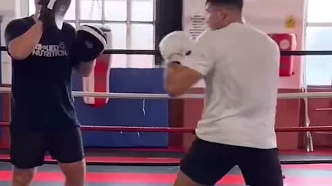 Tommy Fury On Pads (Short Clip)