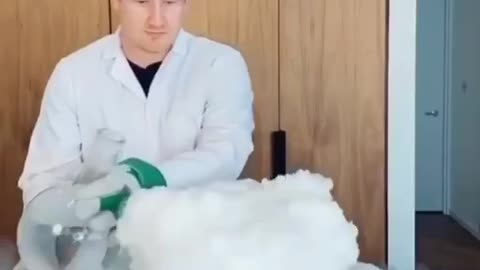 Mixing hot water and dry ice