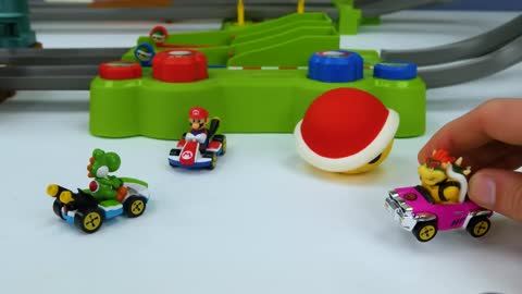 ¡Mario Kart Hotwheels Race Car Toy Video de aprendizaje para niños!