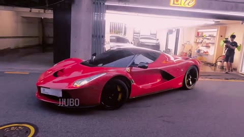 Hypercars in Seoul|Divo, Chiron Pur Sport, Laferrari Aperta, SLR, Senna, Senna LM, Vanquish Zagato