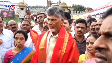 మొదటిసారి మీడియాతో చంద్రబాబు Chandrababu Addressing Media After Tirumala Darshanam | TV5 News