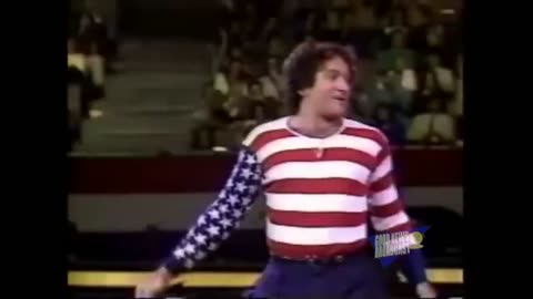 HILARIOUS: Robin Williams Gives Incredible Tribute To The American Flag