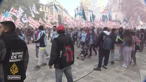 Argentine president urges unity as anti-government protests build