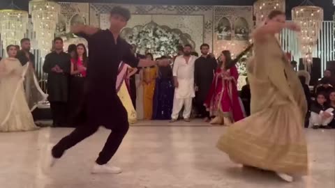 Hania aamir dance on natu natu nacho nach